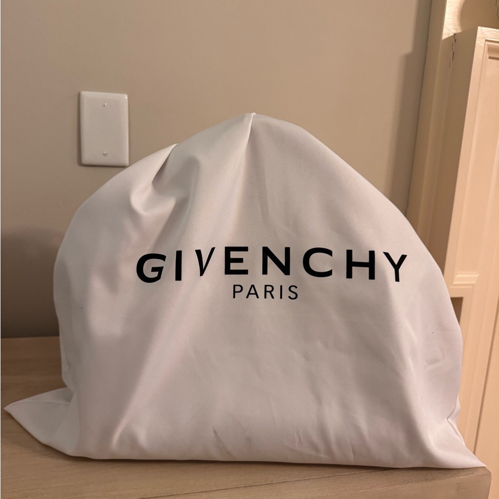 Givenchy Beige Satchel Bag - Picture 2 of 6